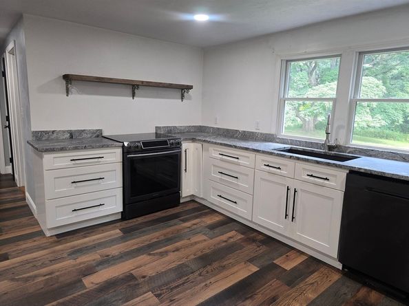207 Boxboro Rd, Stow MA 01775