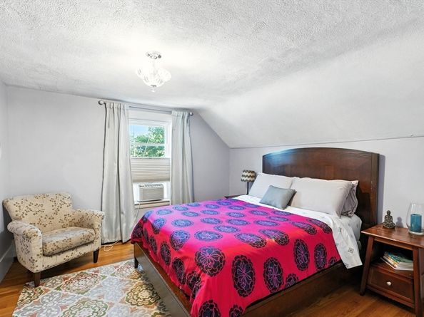 512 Elliott St, Beverly MA 01915