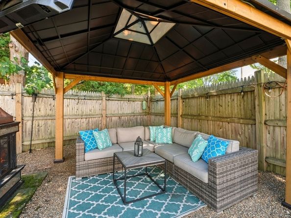 512 Elliott St, Beverly MA 01915