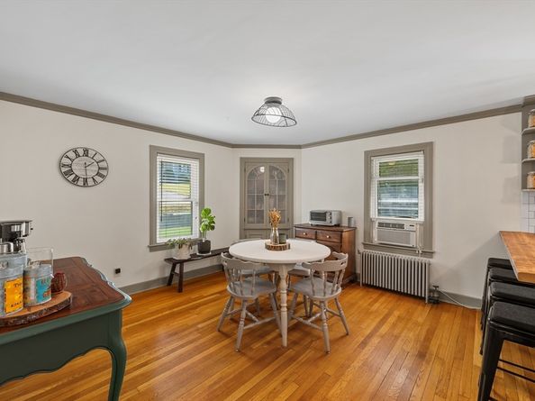 32 Field St, Auburn MA 01501