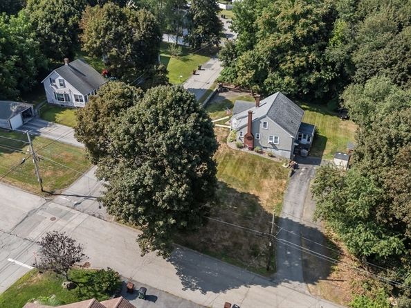 32 Field St, Auburn MA 01501