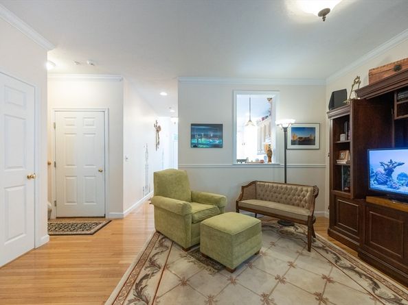 2 Kingson Ln 2, Medway MA 02053