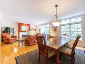 2 Kingson Ln 2, Medway MA 02053