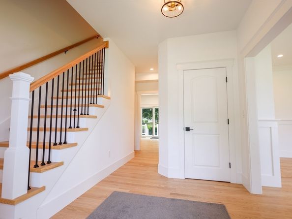 15A Bellmore Road, Framingham MA 01702