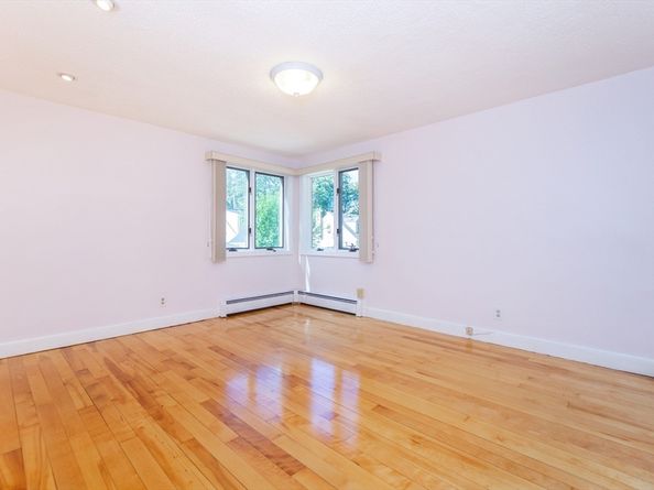 30 Clairmont St, Lynn MA 01904