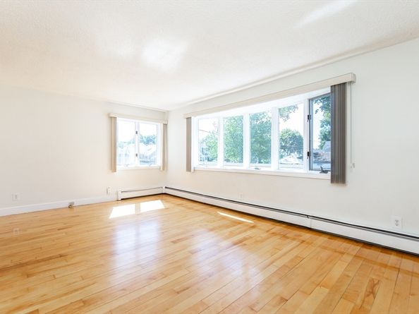 30 Clairmont St, Lynn MA 01904