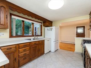 30 Clairmont St, Lynn MA 01904