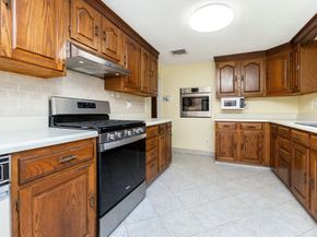30 Clairmont St, Lynn MA 01904