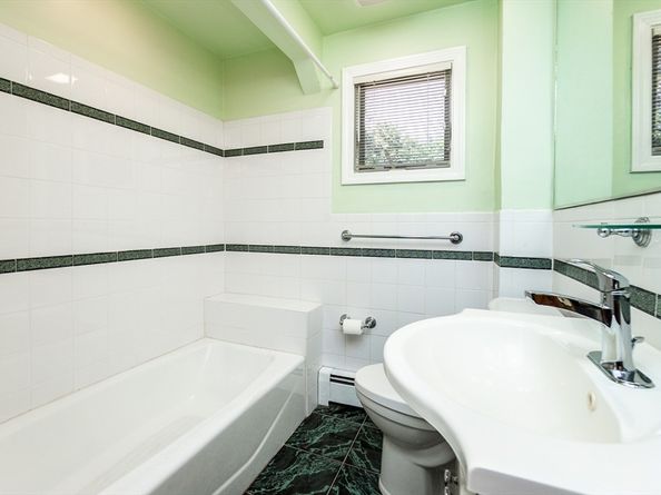 30 Clairmont St, Lynn MA 01904