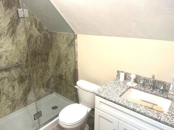 871 Pleasant St, Leominster MA 01453