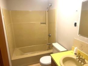 871 Pleasant St, Leominster MA 01453
