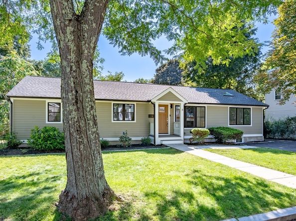 8 Teresa Circle, Arlington MA 02474