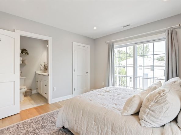 103 Bay View Ave 103, Quincy MA 02169