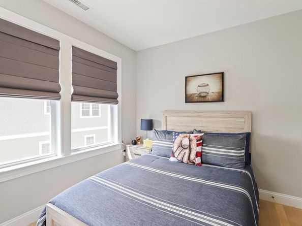 103 Bay View Ave 103, Quincy MA 02169