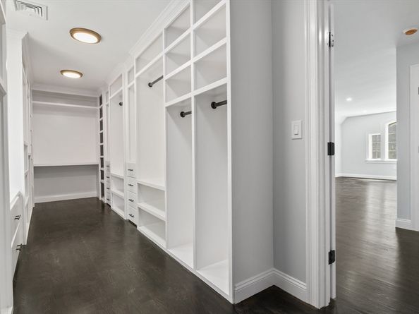 262 Meadowbrook Rd, Dedham MA 02026