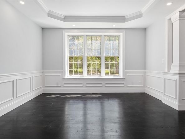 262 Meadowbrook Rd, Dedham MA 02026
