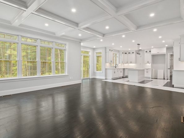 262 Meadowbrook Rd, Dedham MA 02026