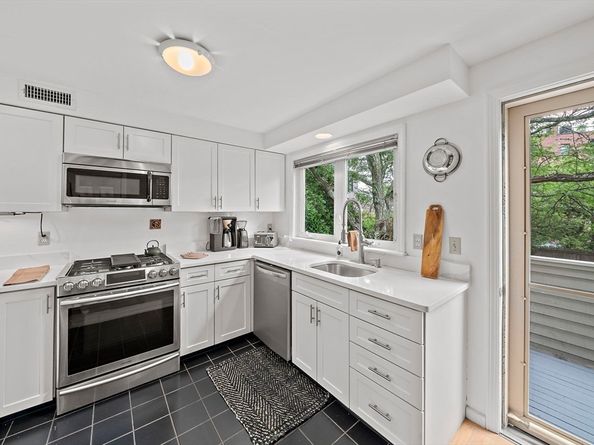 2A Brewer Street 2A, Boston MA 02130
