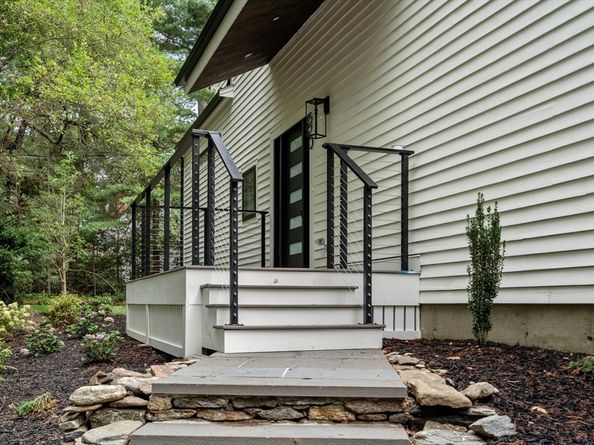 620 South Avenue, Weston MA 02493