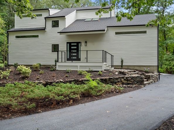 620 South Avenue, Weston MA 02493