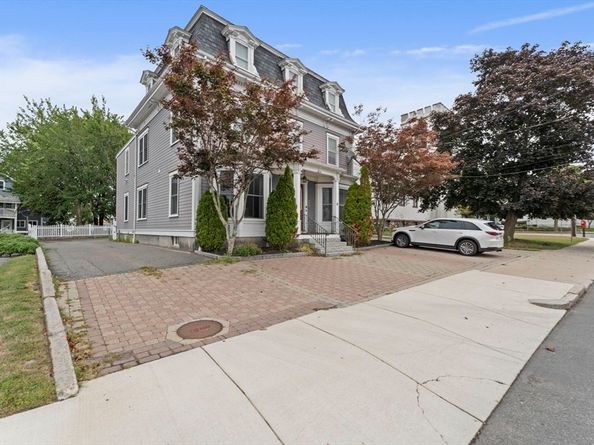 8 Common St 1, Stoneham MA 02180