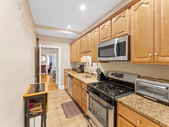 8 Common St 1, Stoneham MA 02180