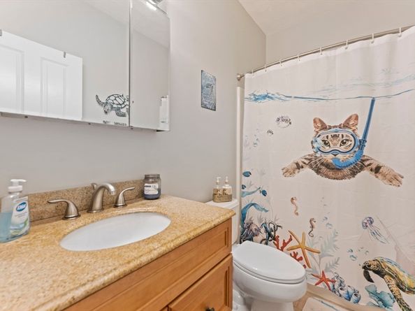 8 Common St 1, Stoneham MA 02180