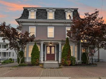 8 Common St