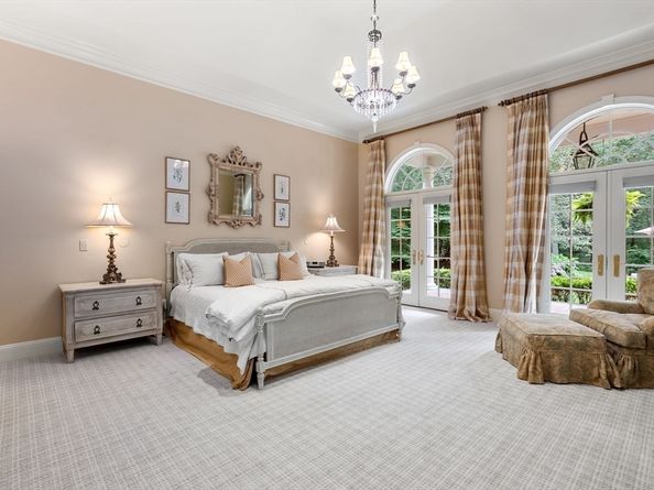 6 Witherbee Ln, Southborough MA 01772