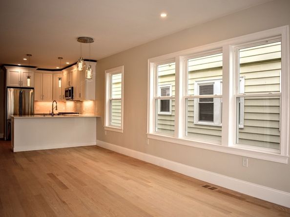 103 Neponset Ave. 103, Boston MA 02131