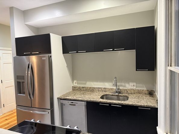 40 Crescent Ave 3, Chelsea MA 02150