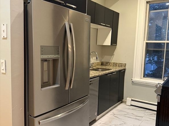 40 Crescent Ave 3, Chelsea MA 02150
