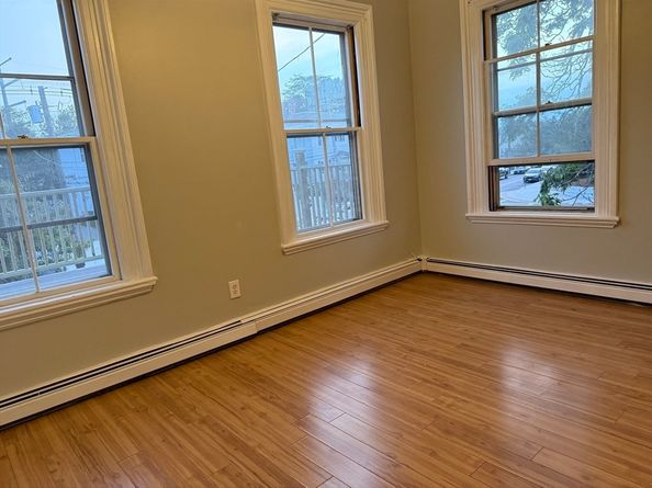 40 Crescent Ave 3, Chelsea MA 02150