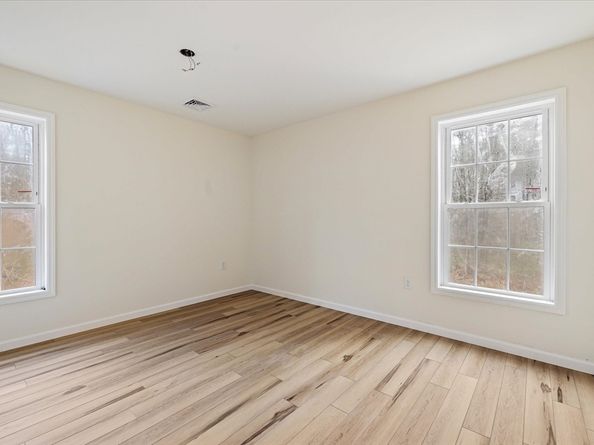 148A Tory Fort Ln, Worcester MA 01602