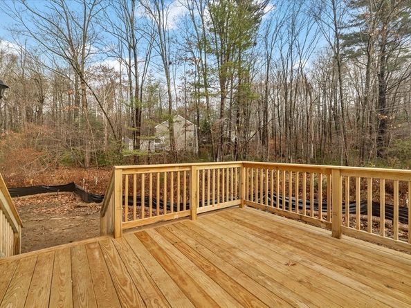 148A Tory Fort Ln, Worcester MA 01602