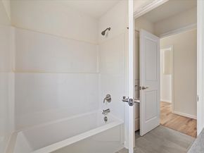 148A Tory Fort Ln, Worcester MA 01602