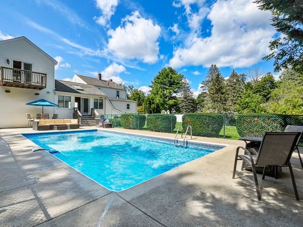 74 Vernon Street, Bridgewater MA 02324