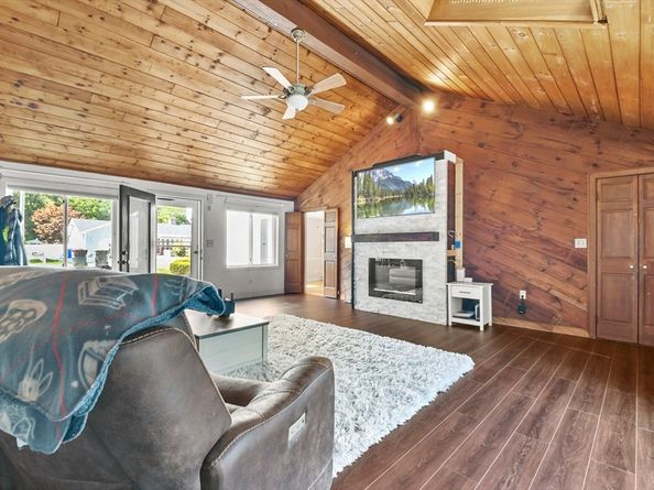 74 Vernon Street, Bridgewater MA 02324