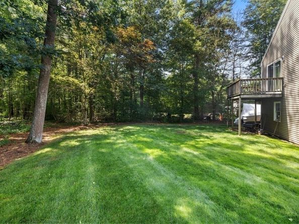 31 Hillcrest Dr, Pembroke MA 02359
