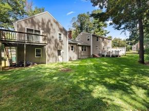 31 Hillcrest Dr, Pembroke MA 02359