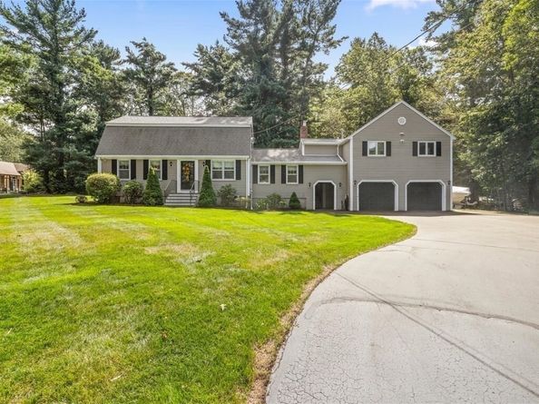 31 Hillcrest Dr, Pembroke MA 02359