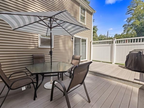 31 Hillcrest Dr, Pembroke MA 02359