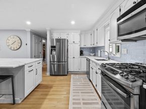 31 Hillcrest Dr, Pembroke MA 02359