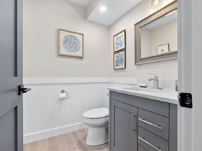 128 High St 4, Ipswich MA 01938
