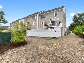 128 High St 4, Ipswich MA 01938