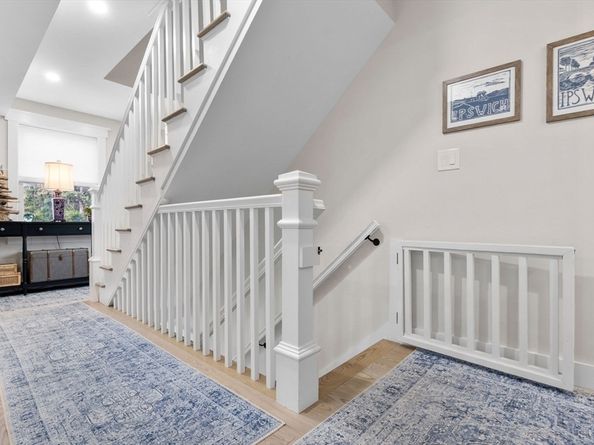 128 High St 4, Ipswich MA 01938