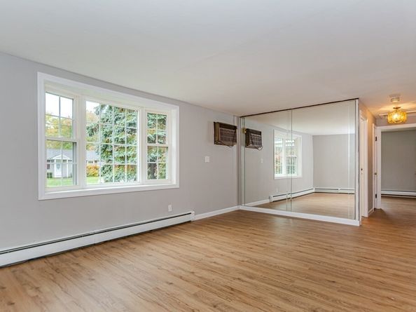 35 Bernadette St, Fitchburg MA 01420