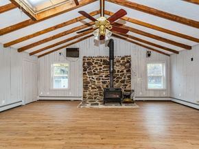 35 Bernadette St, Fitchburg MA 01420