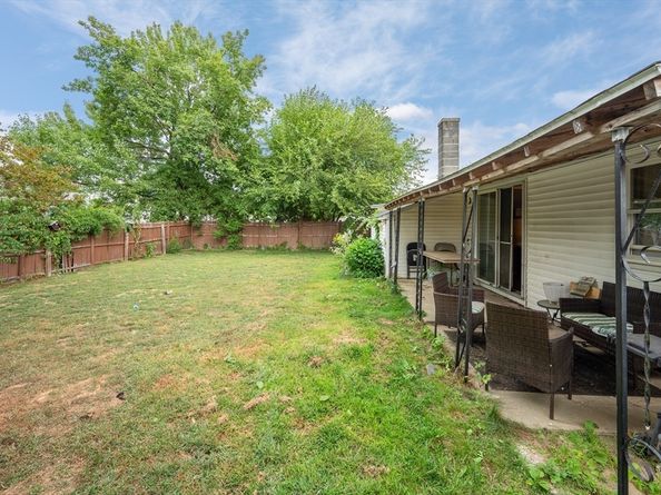 35 Bernadette St, Fitchburg MA 01420