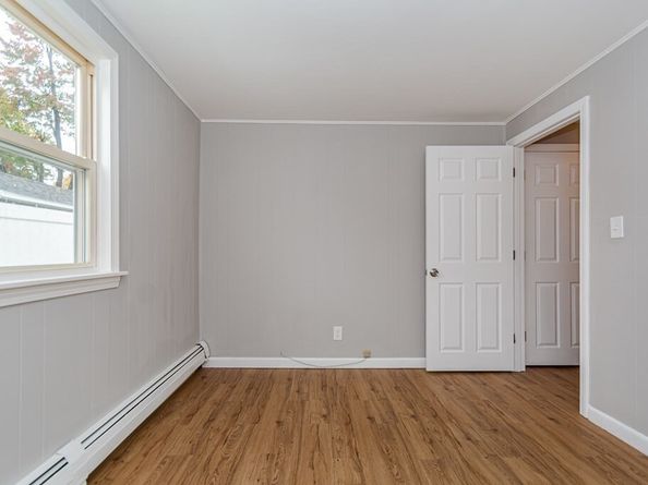 35 Bernadette St, Fitchburg MA 01420